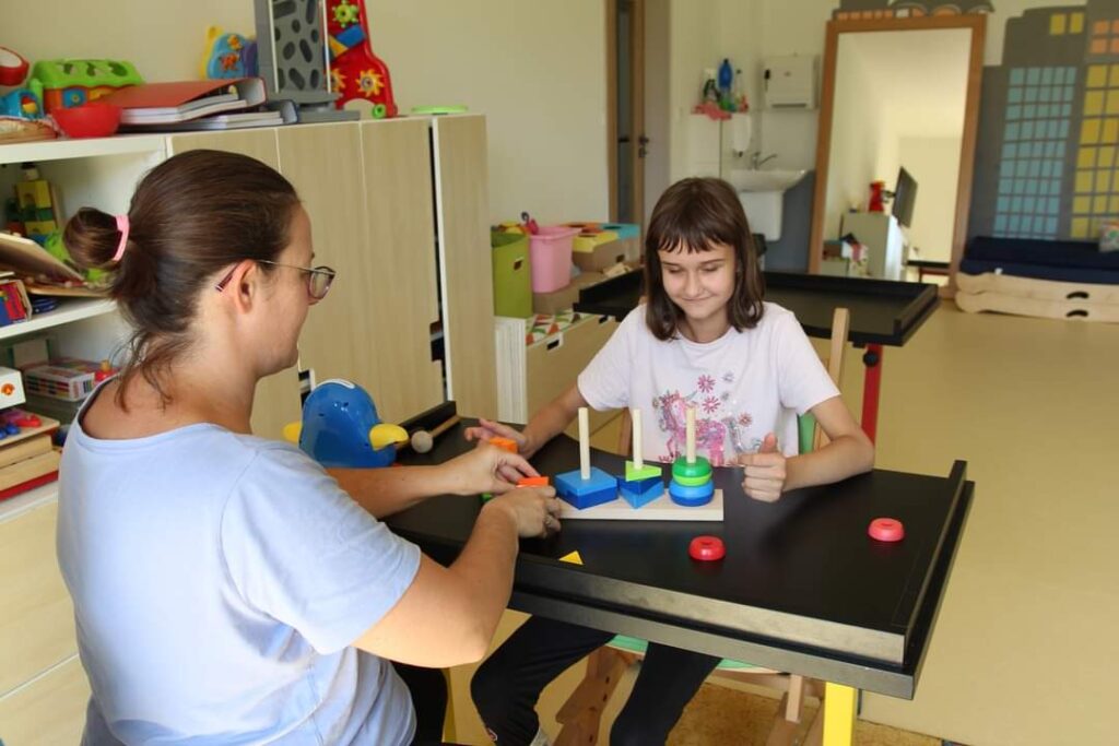 Our little hero Laurinka was able to attend a rehabilitation stay this year again, thanks to you. 1